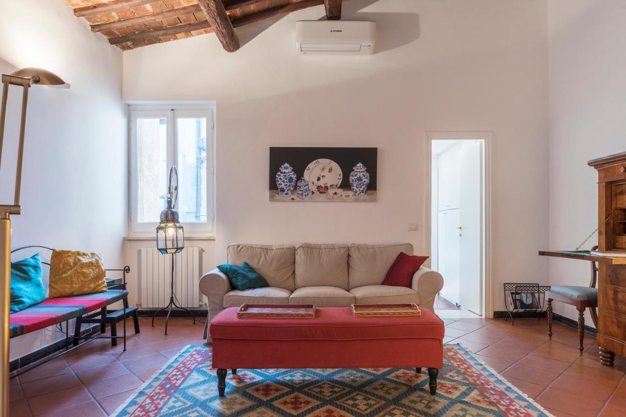 Three Bedrooms In World-famous Via Giulia - Fromhometorome Appartement *