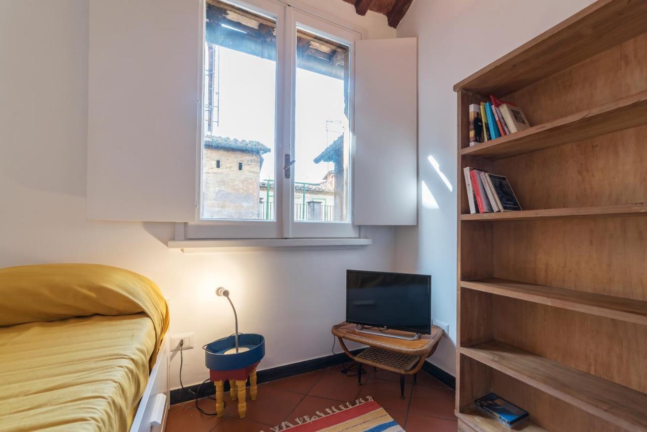 Three Bedrooms In World-famous Via Giulia - Fromhometorome Apartment Rome