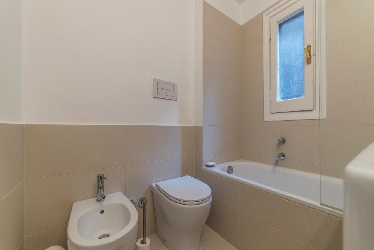 Three Bedrooms In World-famous Via Giulia - Fromhometorome Appartement *